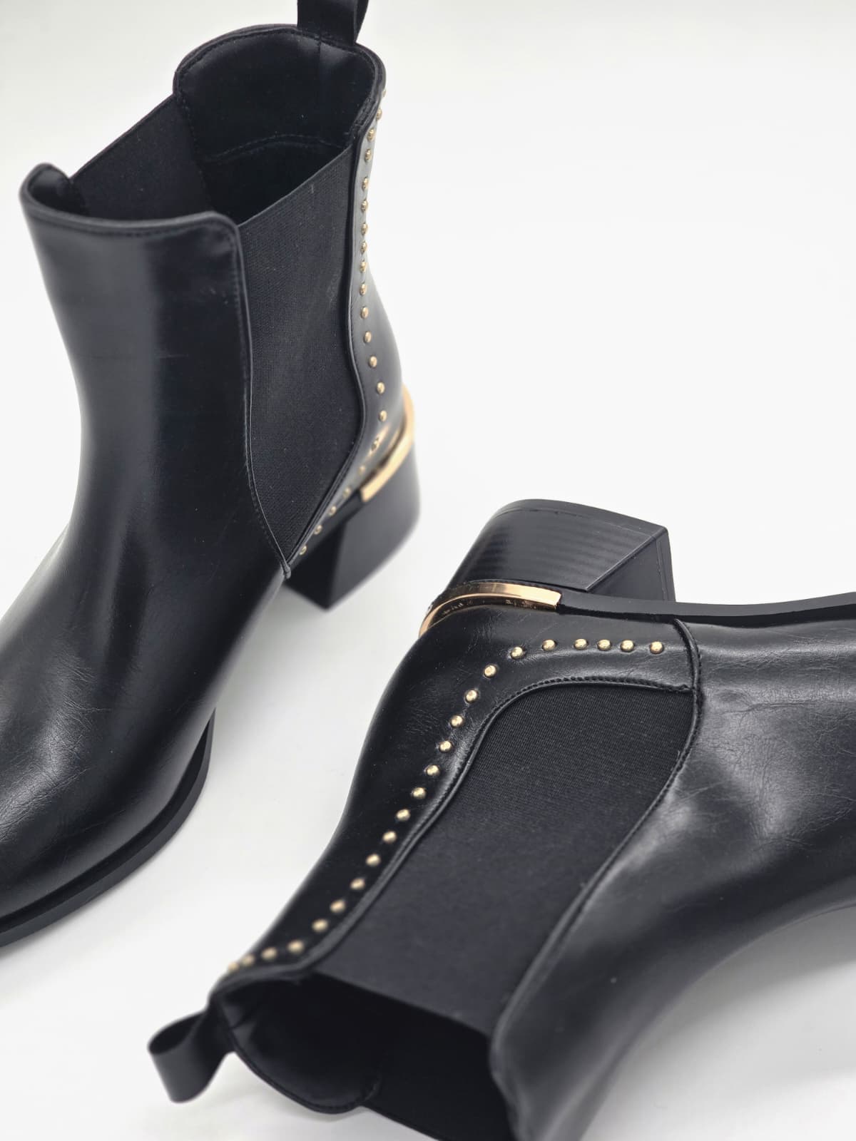 Topuk Detaylı Lastikli Bot Siyah - Görsel 4