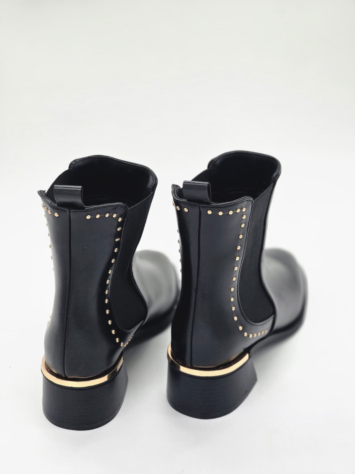 Topuk Detaylı Lastikli Bot Siyah - Görsel 3