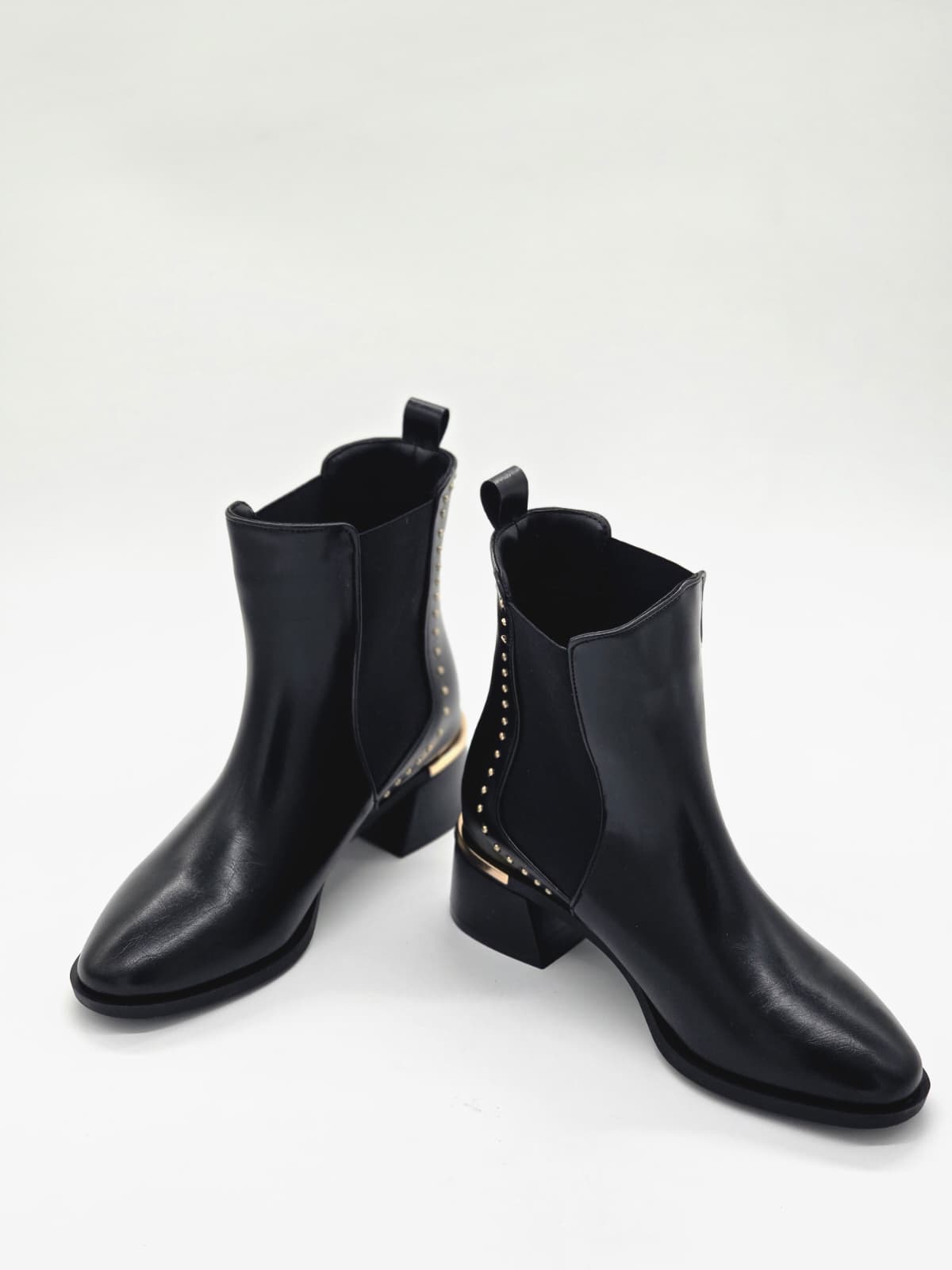 Topuk Detaylı Lastikli Bot Siyah - Görsel 2