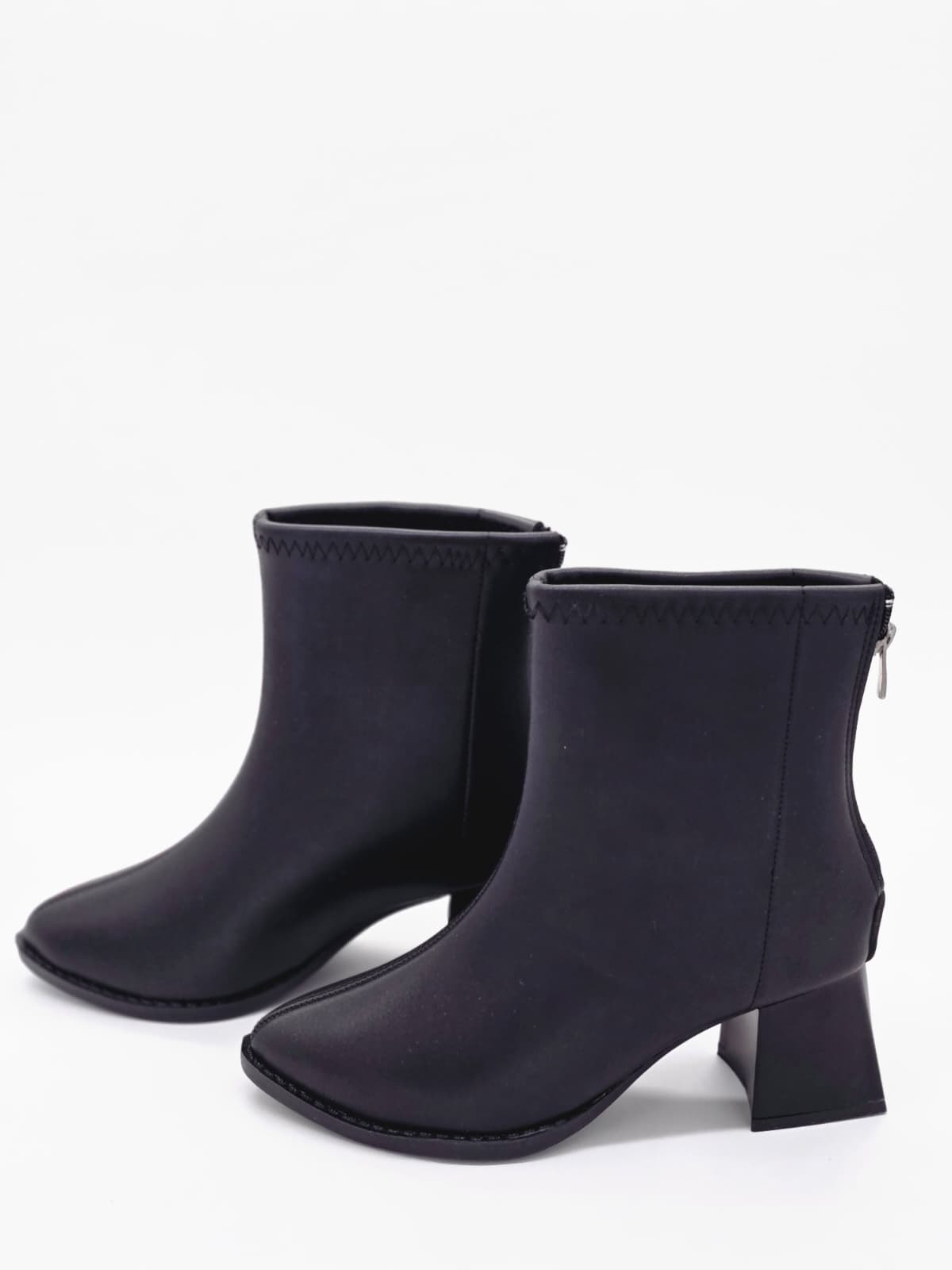 Sivri Burun Topuklu Bot Siyah - Görsel 2