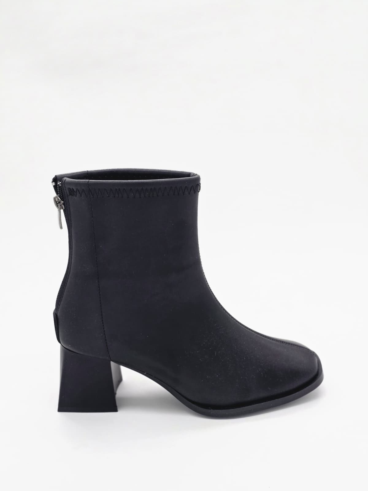 Küt Burun Topuklu Bot Siyah - Görsel 3
