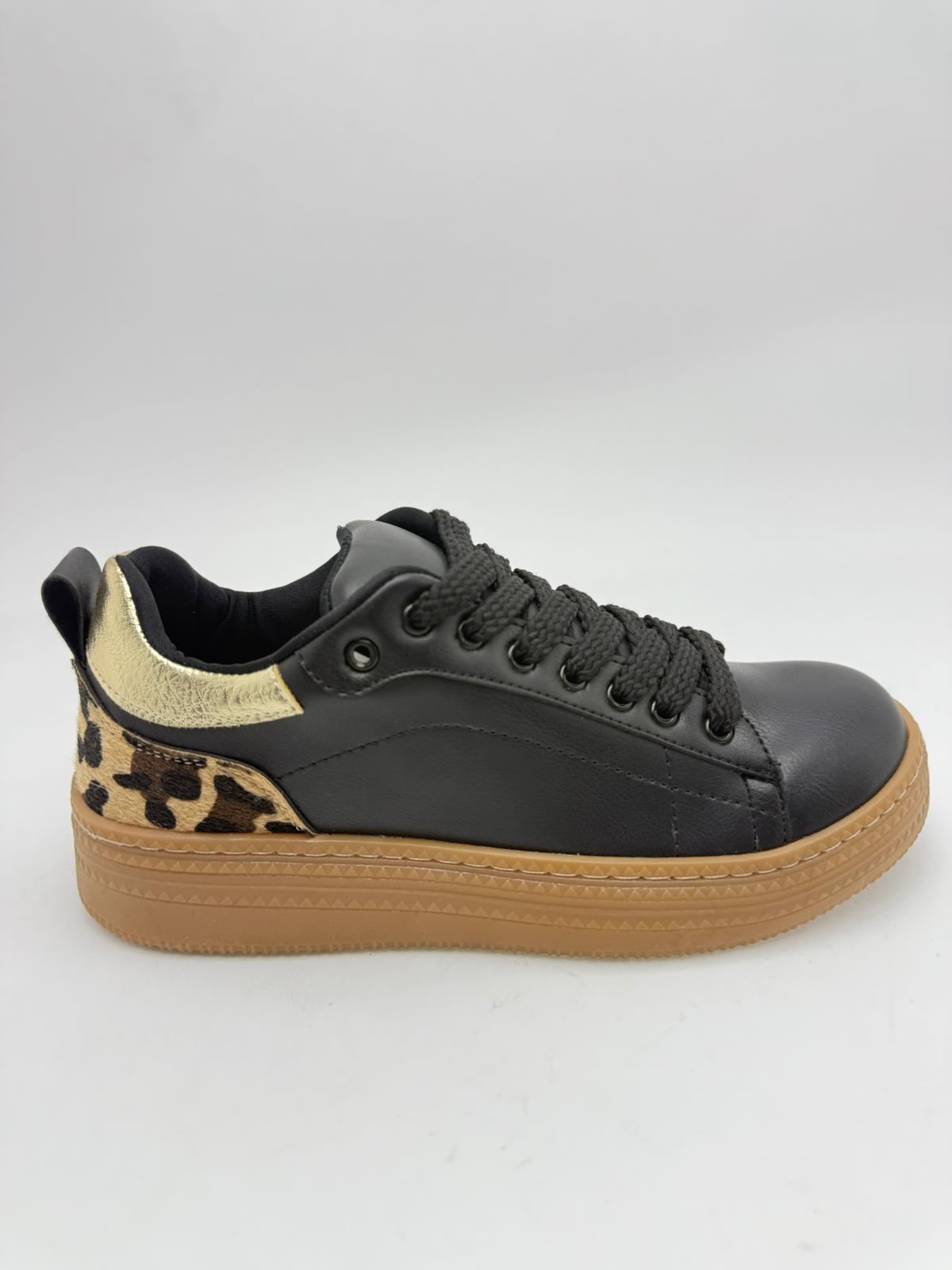 Leopar Detaylı Siyah Sneaker - Görsel 3