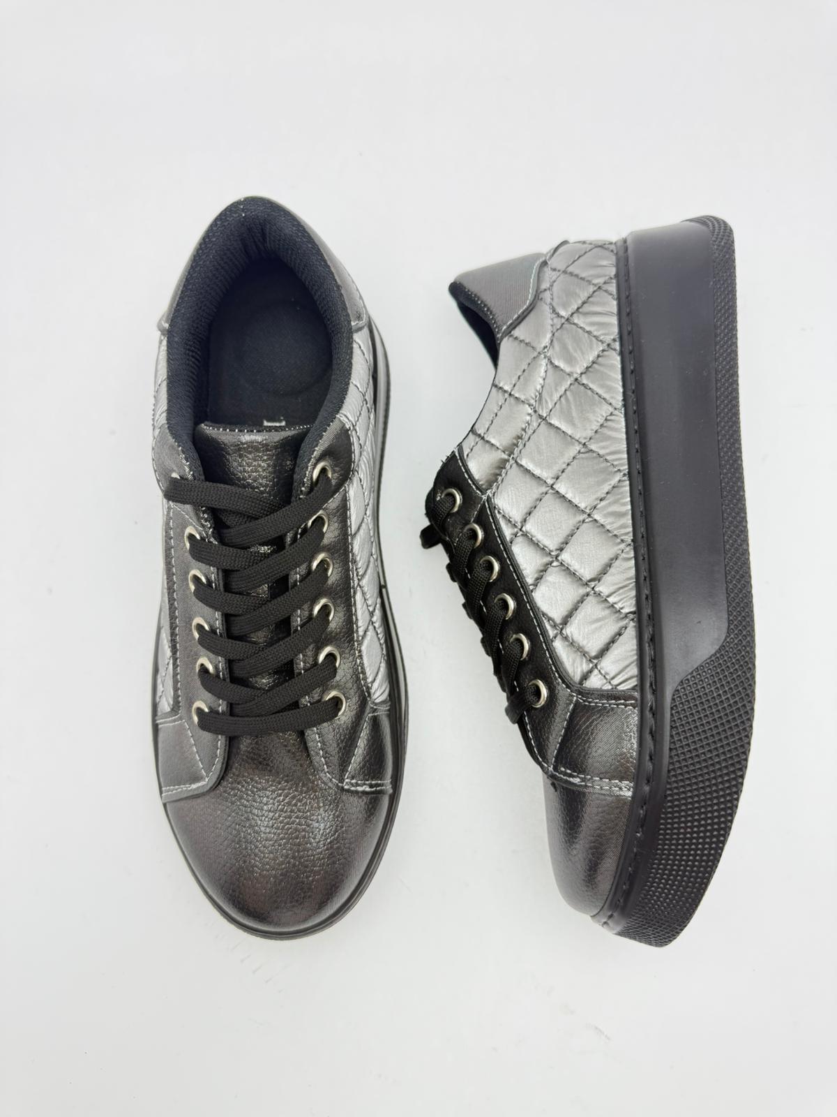 Kapitone Sneaker Metalik Siyah - Görsel 3