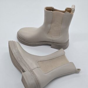 WhatsApp Image 2025-10-22 at 17.52.12