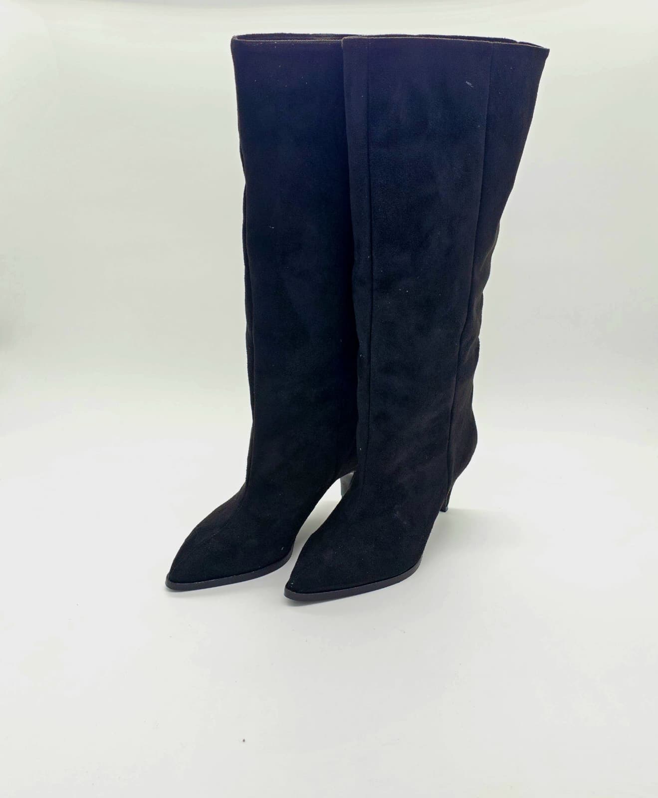 Süet İnce Topuk Diz Altı Çizme Siyah - Görsel 2